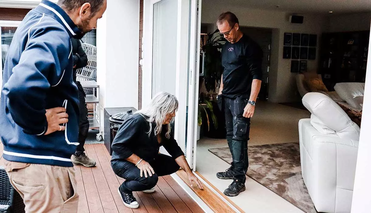 Mikkey Dee handlar på VillaFönster