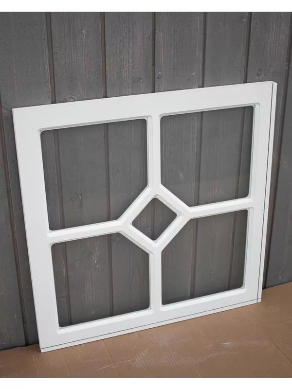 Kvadratiskt dekorfönster med romb-spröjs