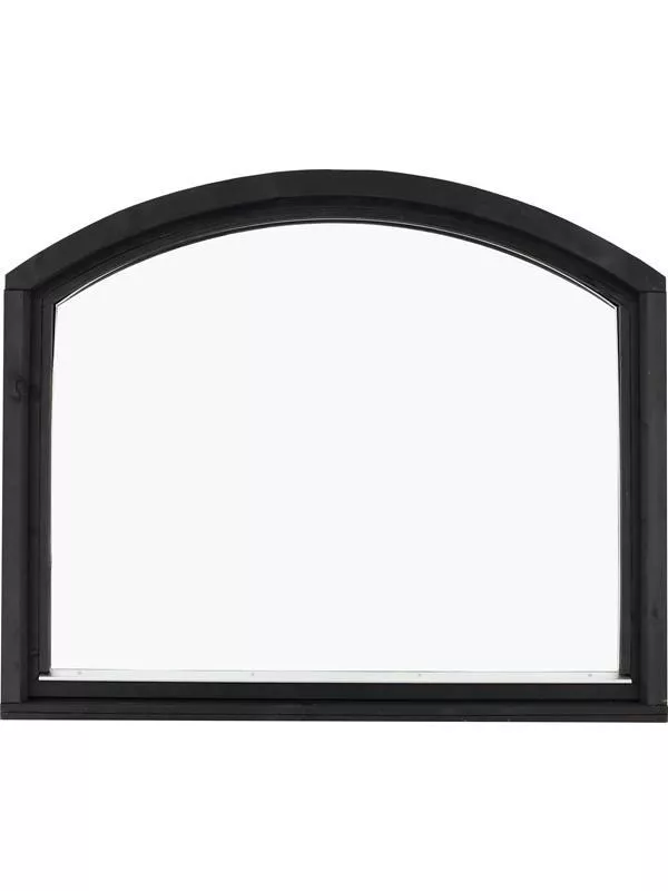 Inåtgående stallfönster med valvbåge