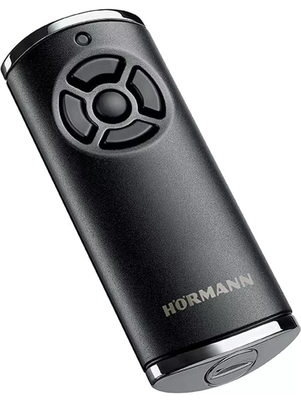 En svart fjärrkontroll med fyra knappar och en LED-indikator.