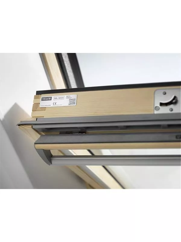 Pivåhängt Takfönster