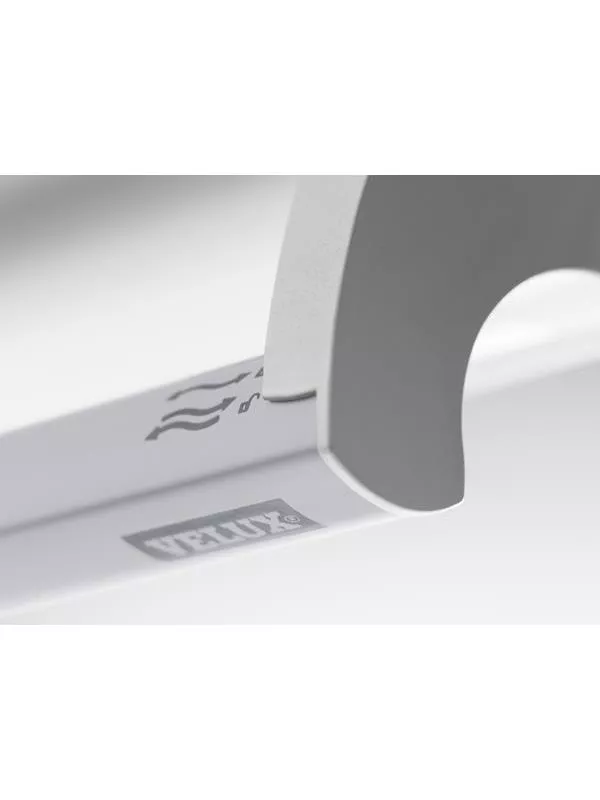 Fjärrstyrt Pivåhängt Takfönster (el)